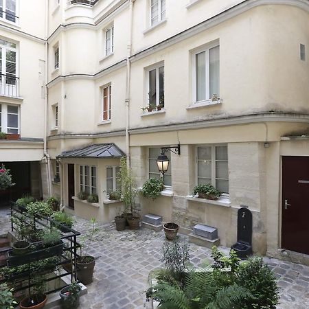 Lovely And Typical 1 Bedroom Paris Quarto foto