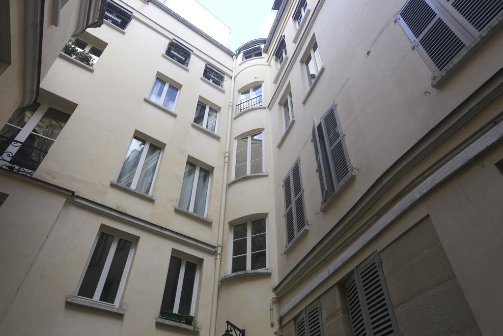 Lovely And Typical 1 Bedroom Paris Quarto foto