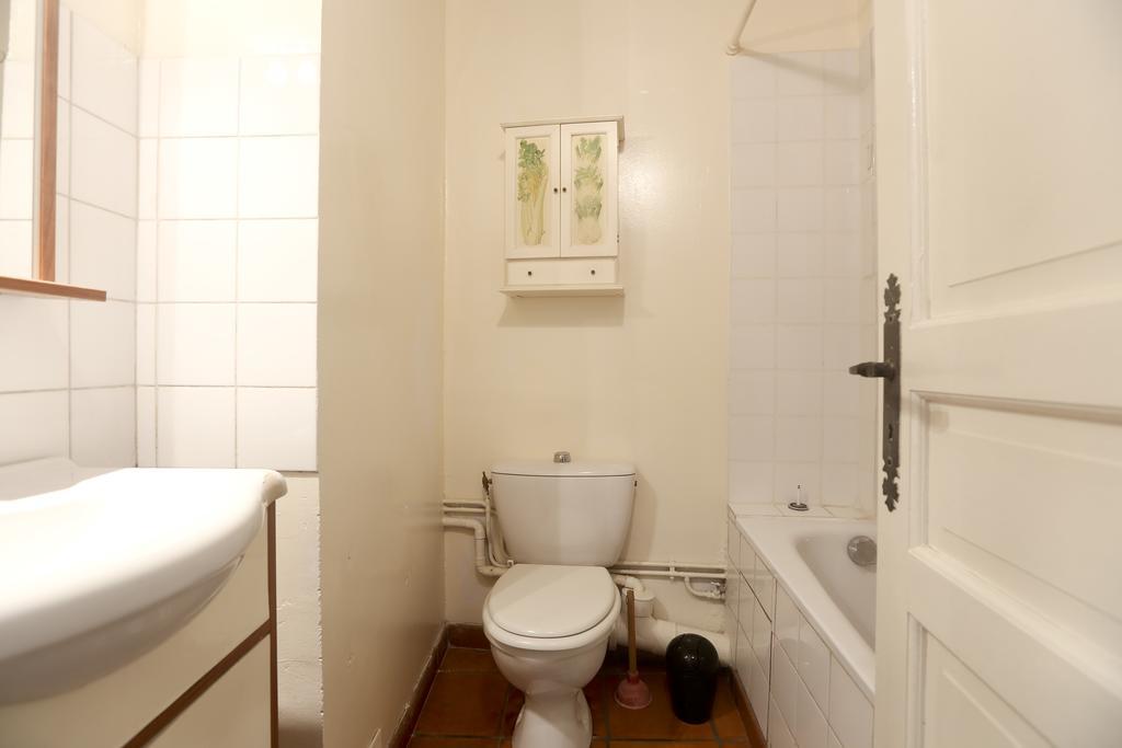 Lovely And Typical 1 Bedroom Paris Quarto foto