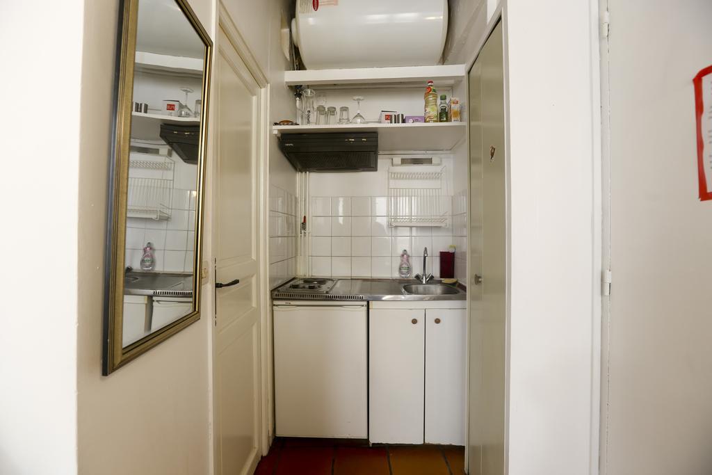 Lovely And Typical 1 Bedroom Paris Quarto foto