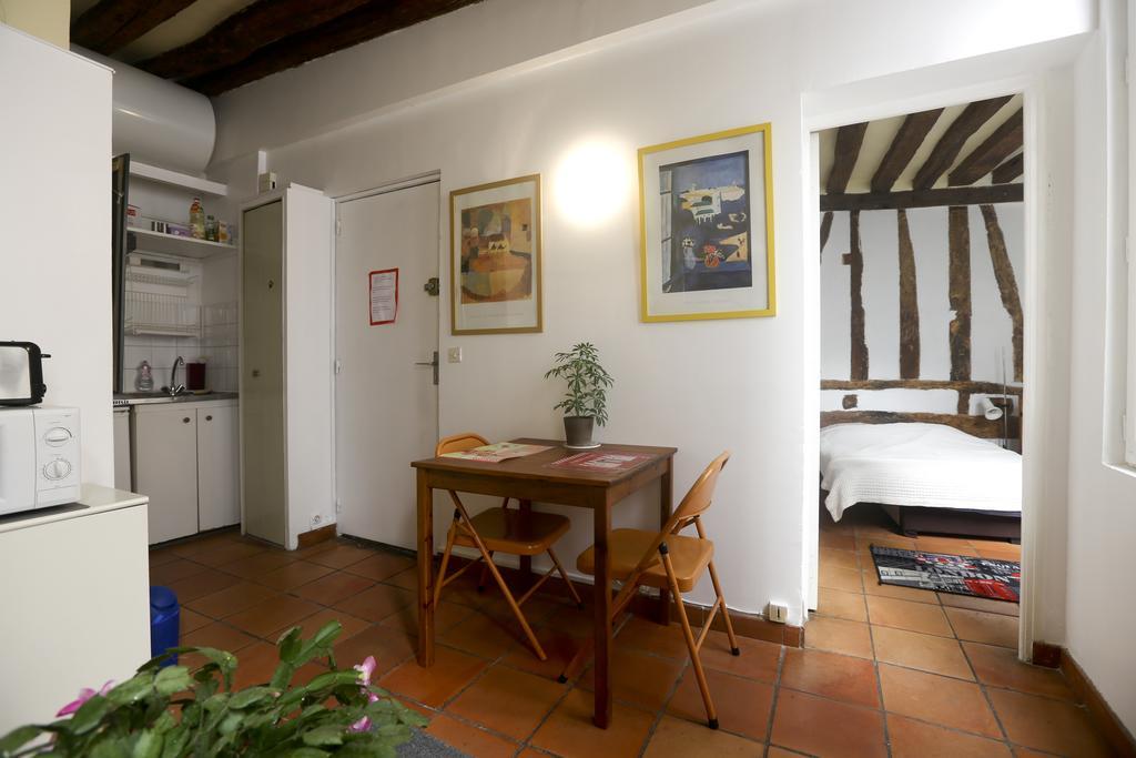 Lovely And Typical 1 Bedroom Paris Quarto foto